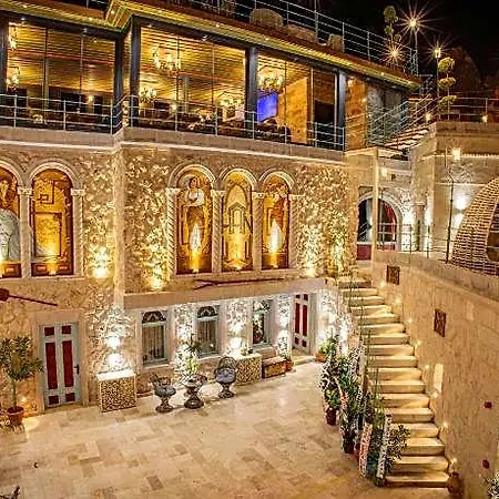 Cave 5* غوريمِيه