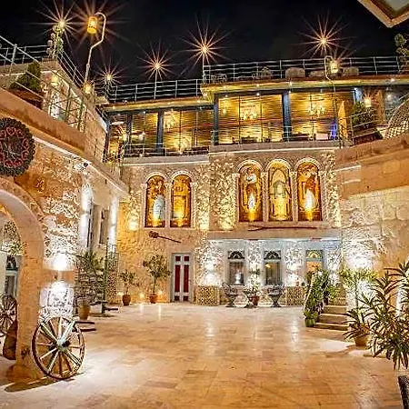 Cave فندق 5*