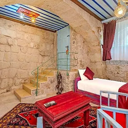 Cave فندق 5*